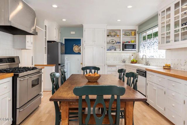 1973 Midwick Drive, Altadena, CA 91001