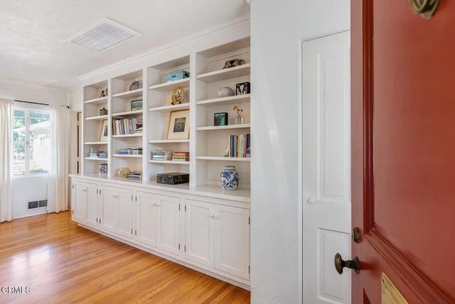 1973 Midwick Drive, Altadena, CA 91001