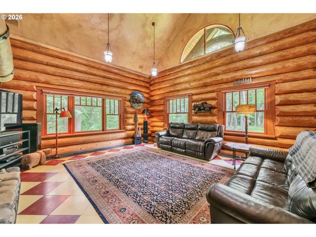 32523 ZARZAMORA Ln, Eugene, OR 97405