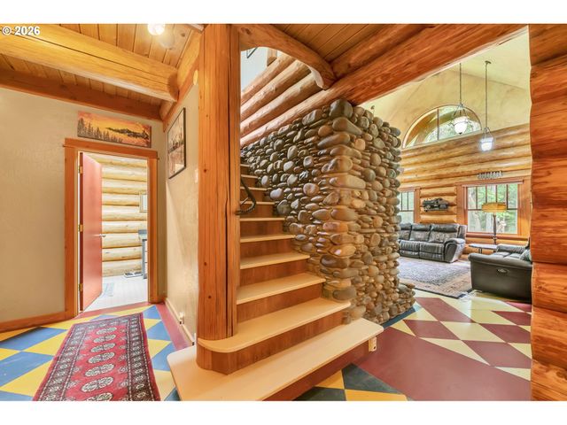 32523 ZARZAMORA Ln, Eugene, OR 97405
