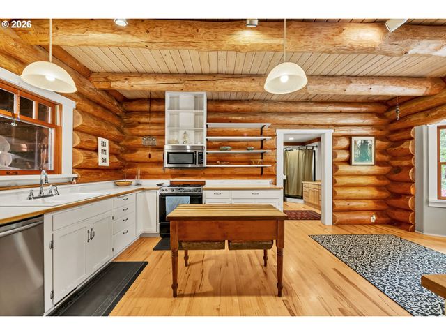 32523 ZARZAMORA Ln, Eugene, OR 97405