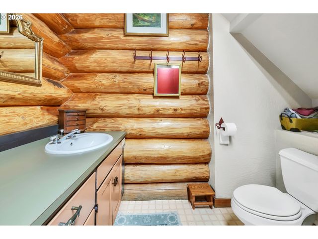 32523 ZARZAMORA Ln, Eugene, OR 97405
