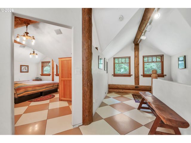 32523 ZARZAMORA Ln, Eugene, OR 97405