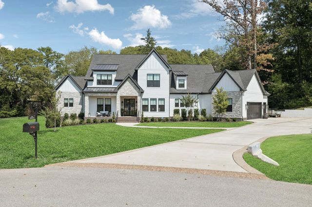 5012 Toll Road Ct, Thompsons Station, TN 37179