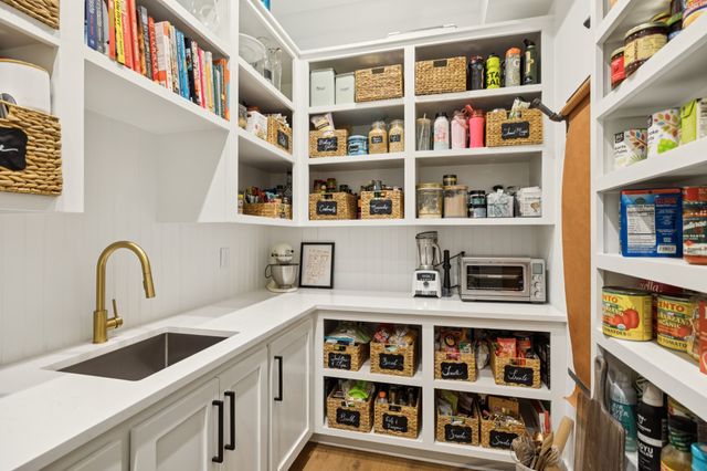 5012 Toll Road Ct, Thompsons Station, TN 37179