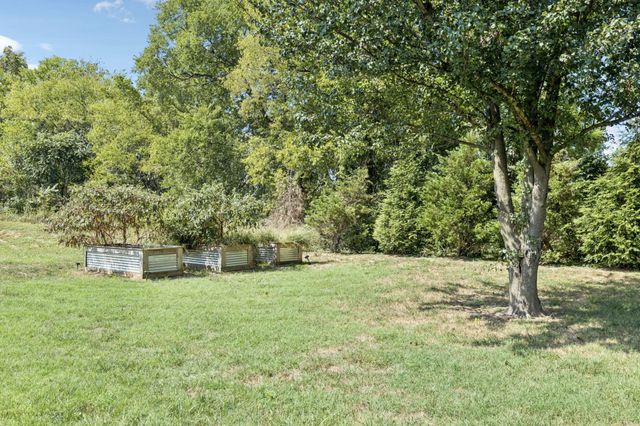 5012 Toll Road Ct, Thompsons Station, TN 37179