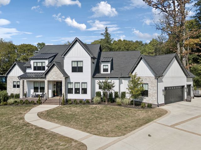 5012 Toll Road Ct, Thompsons Station, TN 37179