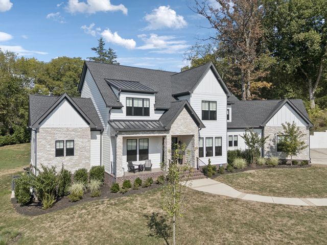 5012 Toll Road Ct, Thompsons Station, TN 37179