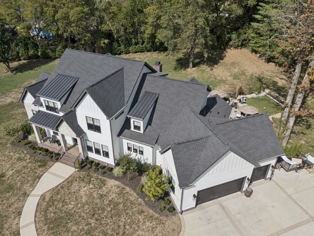 5012 Toll Road Ct, Thompsons Station, TN 37179