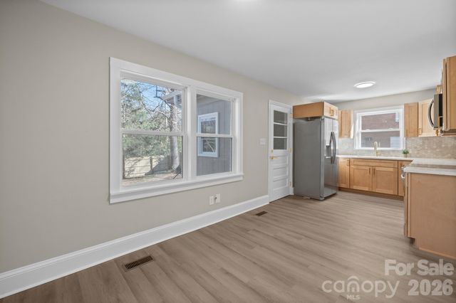 4035 Sheffield Drive, Charlotte, NC 28205