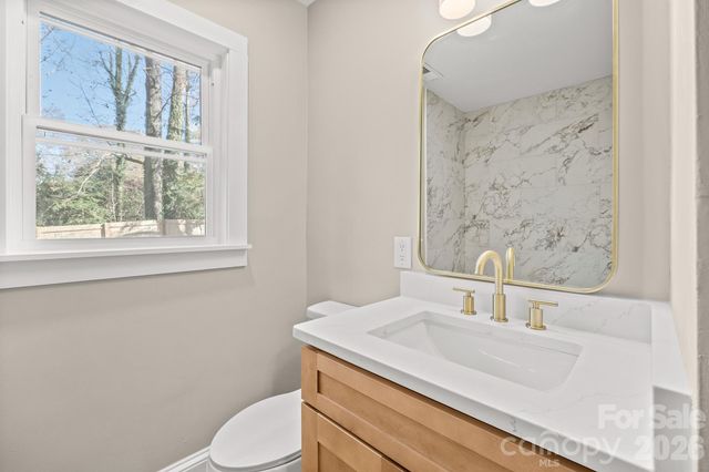 4035 Sheffield Drive, Charlotte, NC 28205