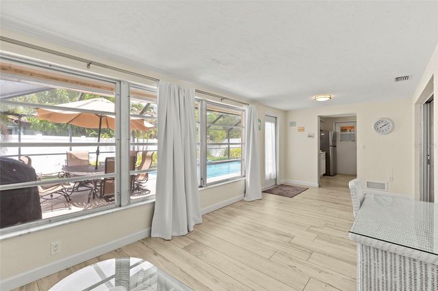 6836 ROXBURY DRIVE, Sarasota, FL 34231