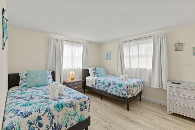 6836 ROXBURY DRIVE, Sarasota, FL 34231