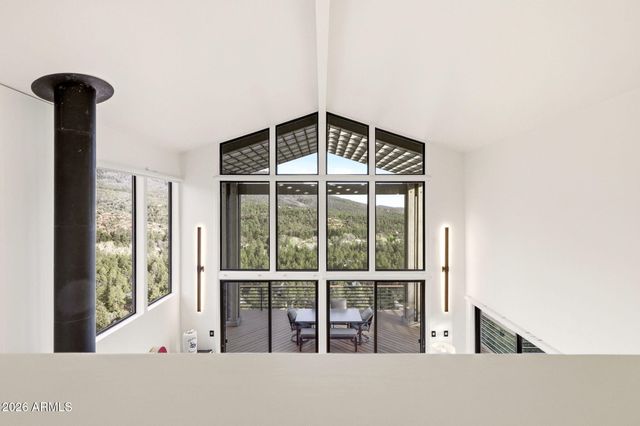 5067 N HILLTOP Drive, Pine, AZ 85544