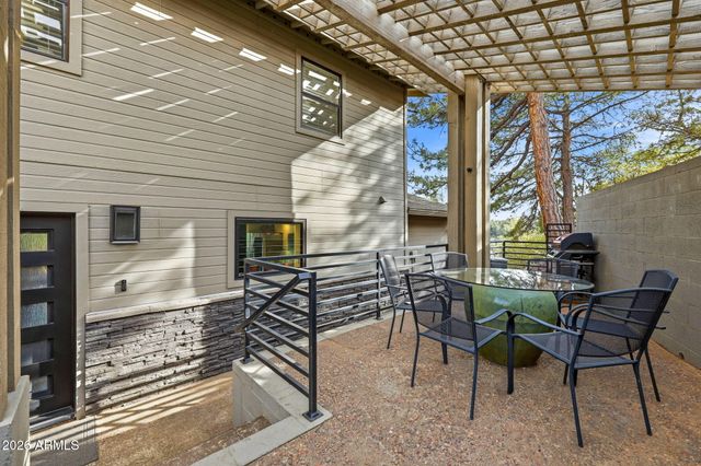 5067 N HILLTOP Drive, Pine, AZ 85544