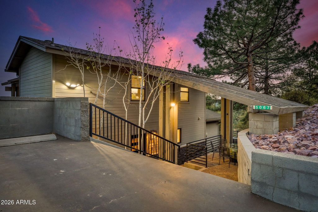 5067 N HILLTOP Drive, Pine, AZ 85544