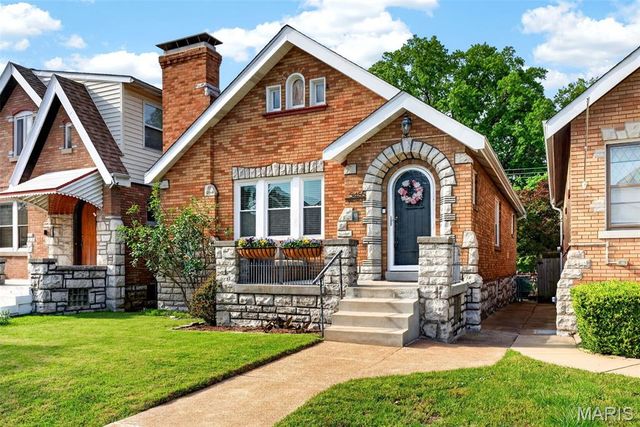 5455 Walsh Street, St Louis, MO 63109