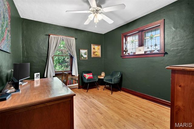 5455 Walsh Street, St Louis, MO 63109