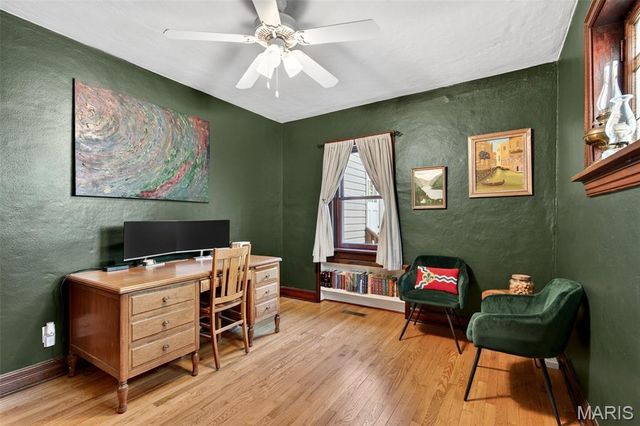 5455 Walsh Street, St Louis, MO 63109