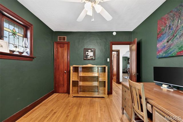 5455 Walsh Street, St Louis, MO 63109