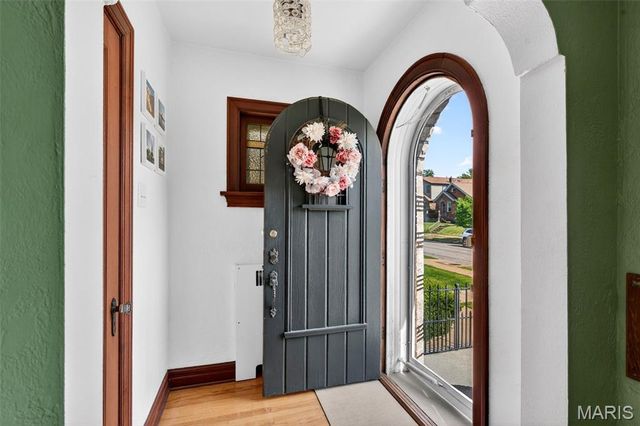 5455 Walsh Street, St Louis, MO 63109
