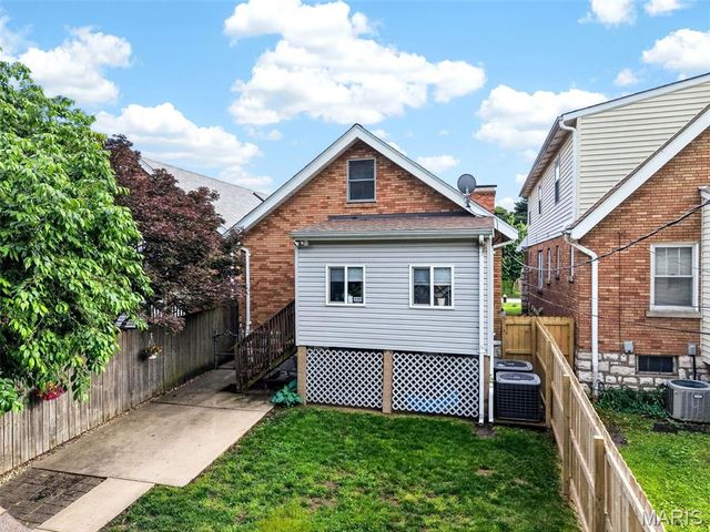 5455 Walsh Street, St Louis, MO 63109