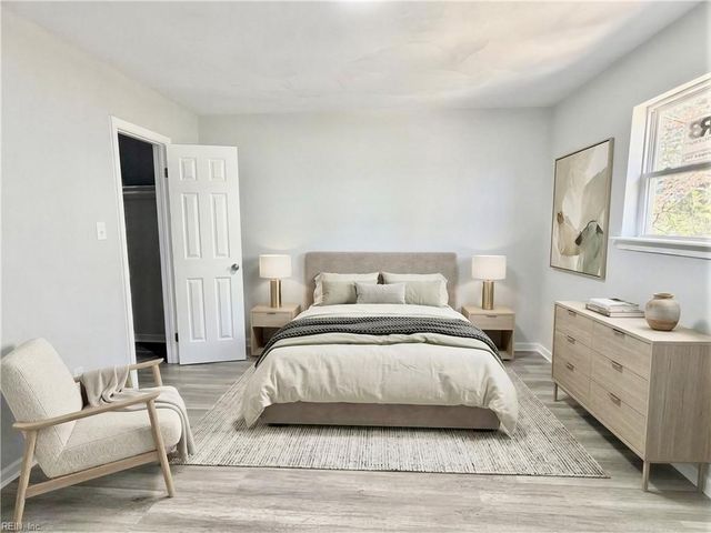 1016 Castle CT, Chesapeake, VA 23323