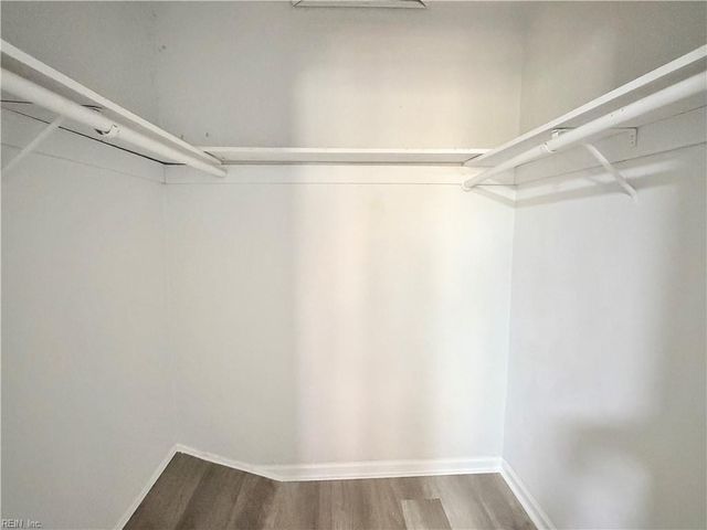 1016 Castle CT, Chesapeake, VA 23323