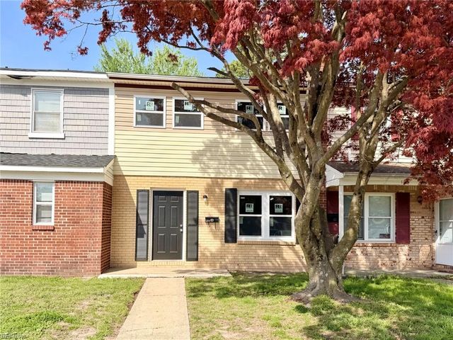 1016 Castle CT, Chesapeake, VA 23323