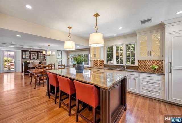 236 Mountain Avenue, Ridgewood, NJ 07450