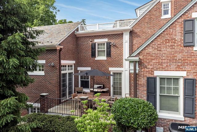 236 Mountain Avenue, Ridgewood, NJ 07450