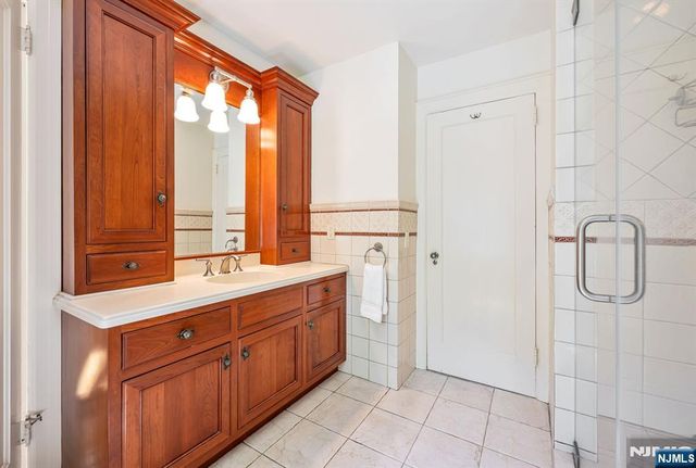 236 Mountain Avenue, Ridgewood, NJ 07450