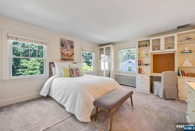 236 Mountain Avenue, Ridgewood, NJ 07450