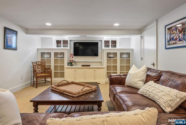 236 Mountain Avenue, Ridgewood, NJ 07450