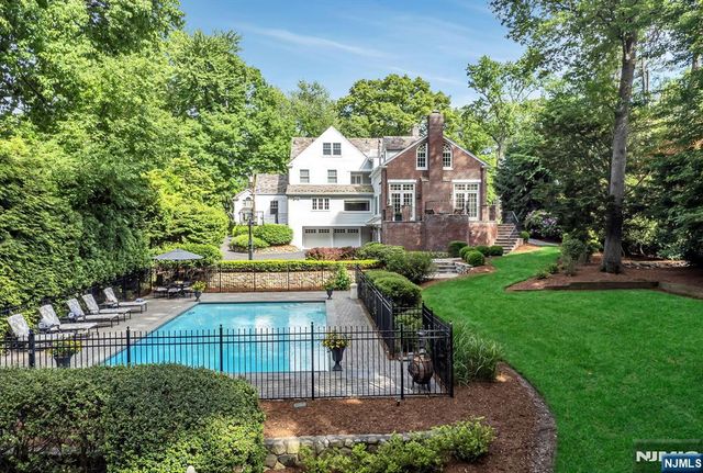 236 Mountain Avenue, Ridgewood, NJ 07450