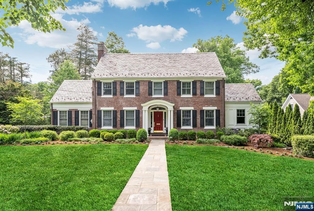 236 Mountain Avenue, Ridgewood, NJ 07450