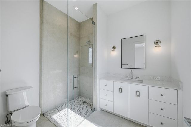 1286 Belaire CT, Naples, FL 34110
