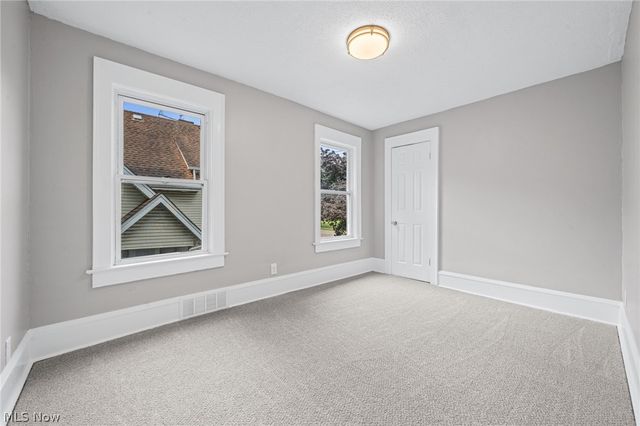 1376 Goodyear Boulevard, Akron, OH 44305