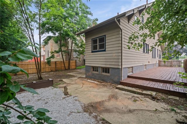 1376 Goodyear Boulevard, Akron, OH 44305