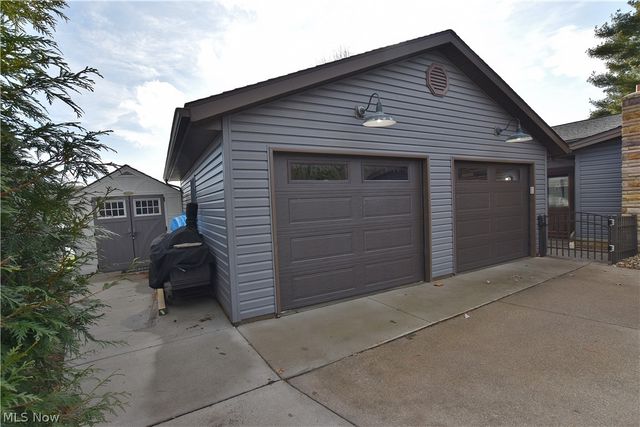 1251 Arrowhead Drive SW, Dellroy, OH 44620