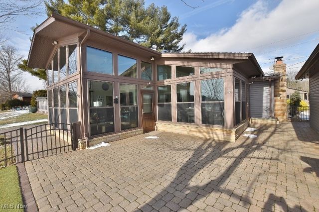 1251 Arrowhead Drive SW, Dellroy, OH 44620