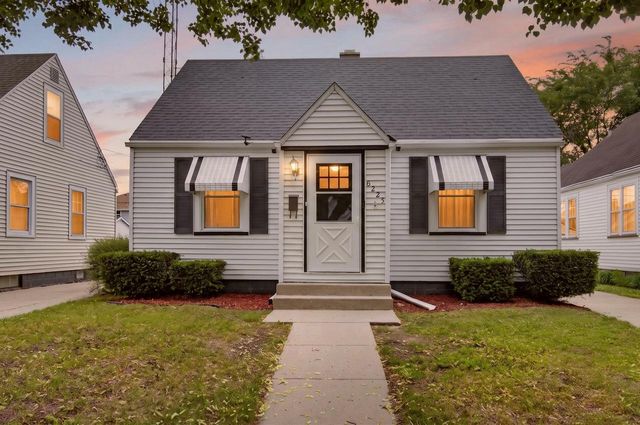 6225 34th AVENUE, Kenosha, WI 53142