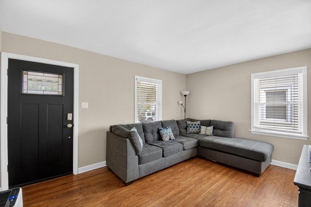 6225 34th AVENUE, Kenosha, WI 53142