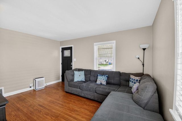 6225 34th AVENUE, Kenosha, WI 53142