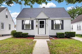 6225 34th AVENUE, Kenosha, WI 53142
