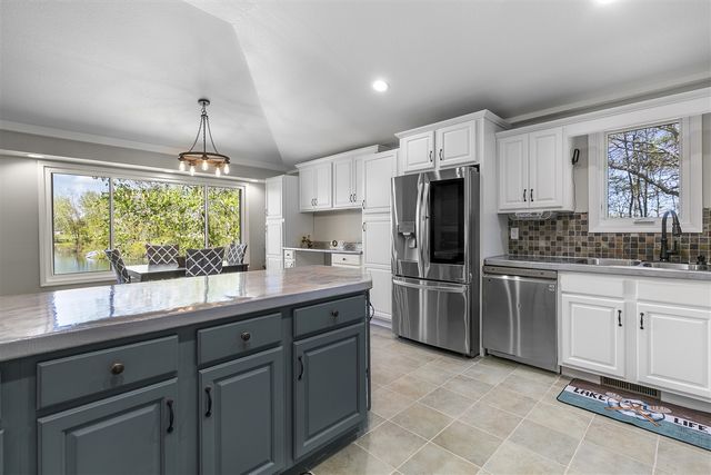 69100 Chief Court, White Pigeon, MI 49099