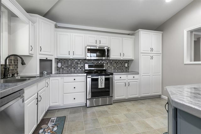 69100 Chief Court, White Pigeon, MI 49099