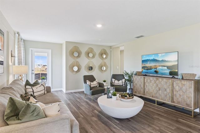 3437 NETTLE LOOP, Tavares, FL 32778