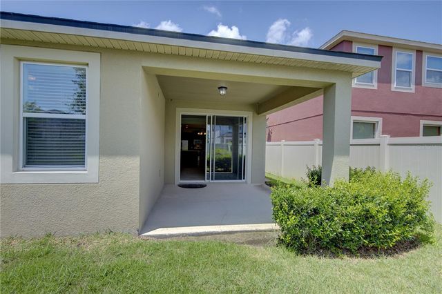 5066 DOVE TREE STREET, Orlando, FL 32811