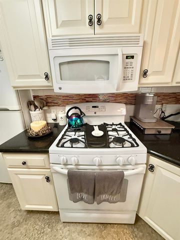 118 Ausable State Road, Bay City, MI 48706